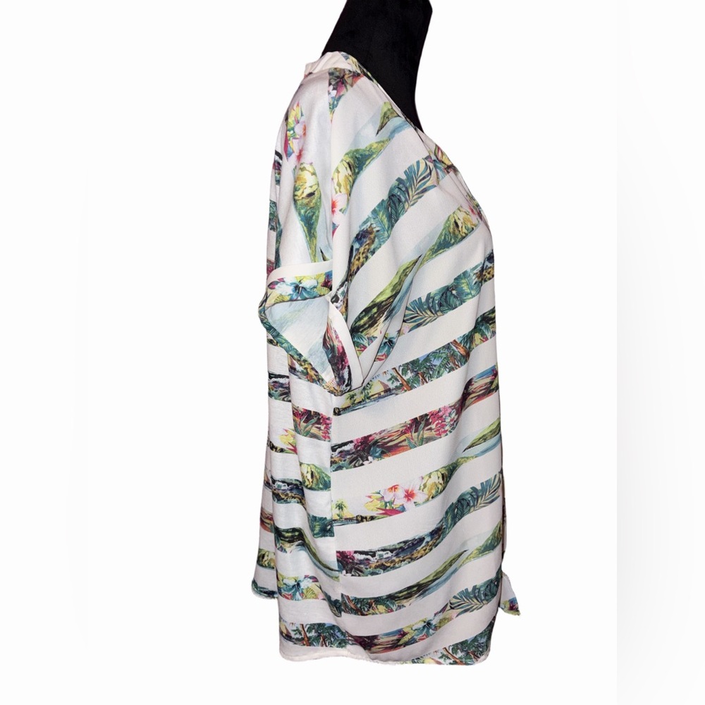 Avenue 14/16 Tropical Stripe Tie Front Blouse Plus Size - Picture 2 of 12